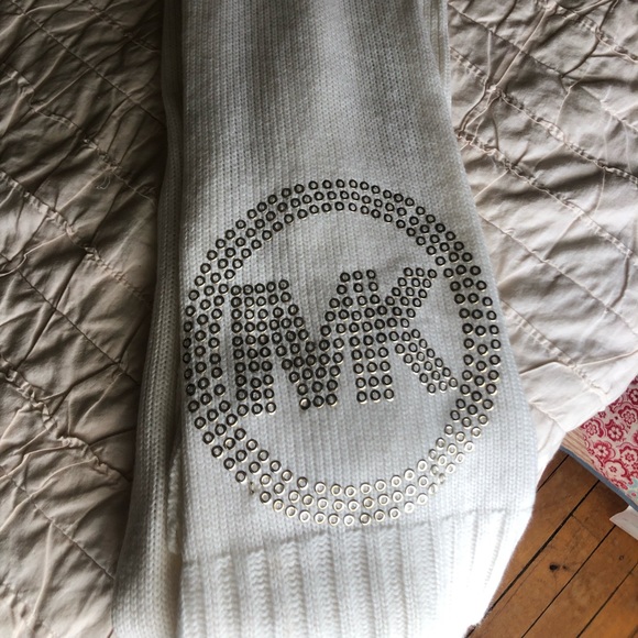 Michael Kors Cream Scarf - Picture 1 of 2